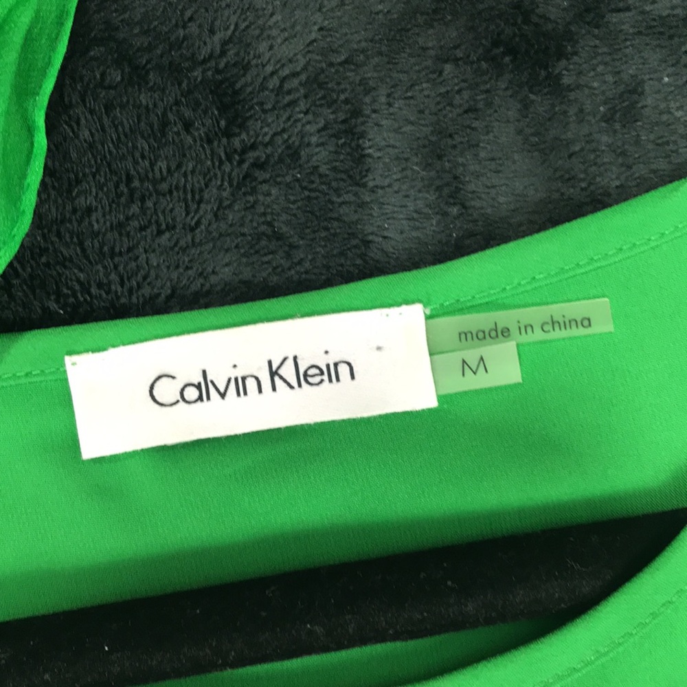 Calvin Klein top with scarf - Picture 5 of 7